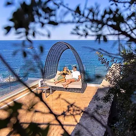 Szálloda Invisa Club Cala 4*