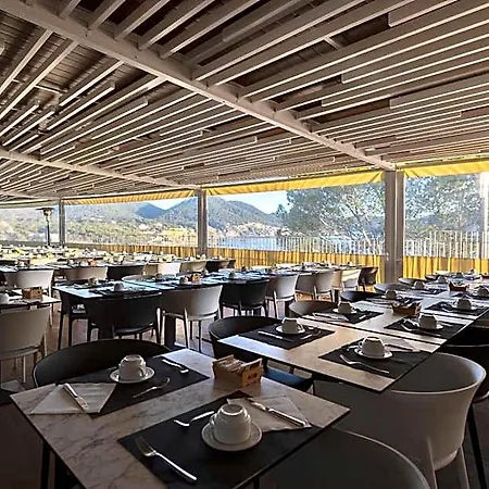 Invisa Club Cala Szálloda