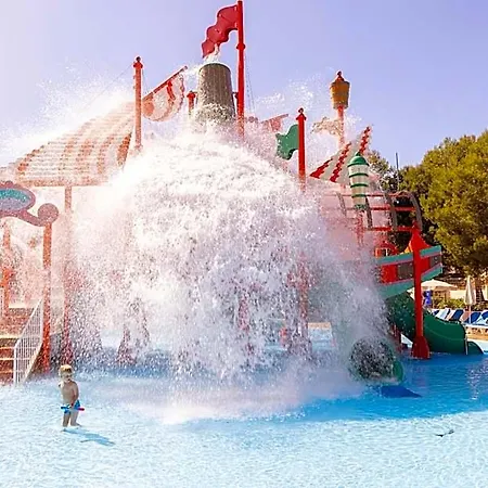 Szálloda Invisa Club Cala 4*
